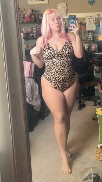 Leaked Averageallison private photo viral onlyfans