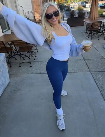 Leaked Avery arthur private photo viral onlyfans