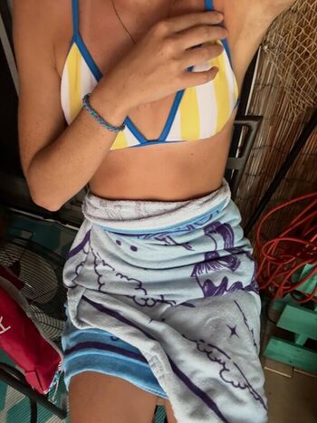 Leaked Avery shipp page private photo viral onlyfans
