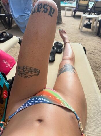 Leaked Avery shipp page private photo viral onlyfans