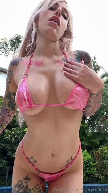Leaked Averyofficial private photo viral onlyfans
