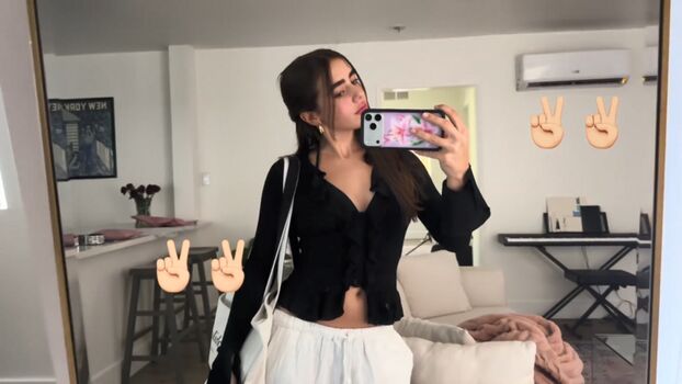 Leaked Avia butler page private photo viral onlyfans
