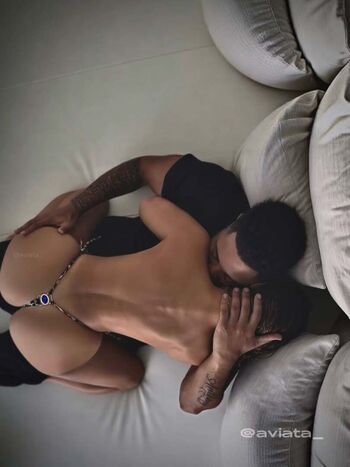 Aviata_