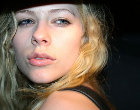 Leaked Avril lavigne page private photo viral onlyfans