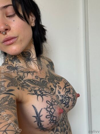 Leaked Awlivv page private photo viral onlyfans