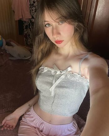 Leaked Taylor lumsden/ private photo viral onlyfans
