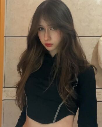 Leaked Thighgirlelle/ private photo viral onlyfans
