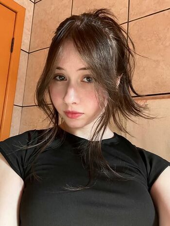 Leaked Ophelia sky/ private photo viral onlyfans