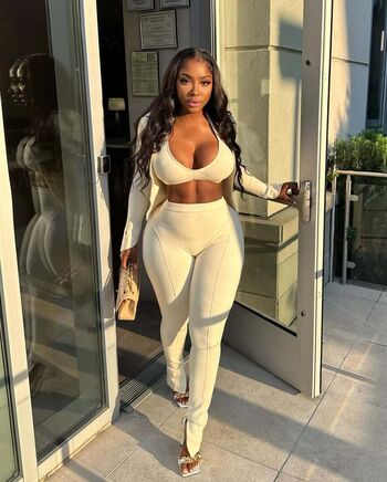 Ayesha Howard