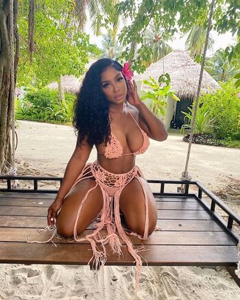 Ayesha Howard