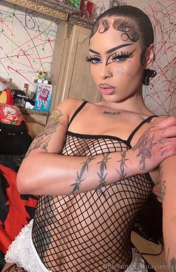 Leaked Ayleks private photo viral onlyfans
