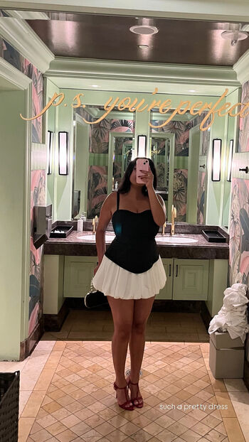 Leaked Ayushaaaa private photo viral onlyfans