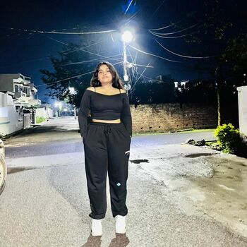 Leaked Ayushi bhardwaj page private photo viral onlyfans