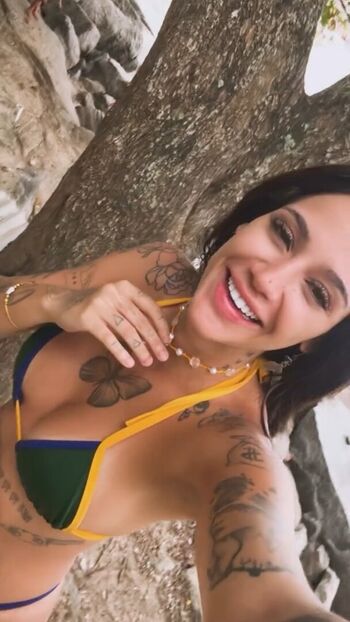 Leaked Azzy private photo viral onlyfans