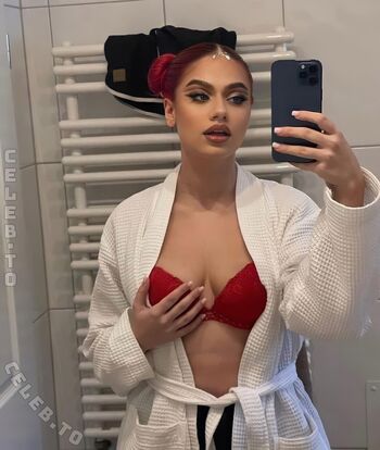 Leaked Badmomzjay private photo viral onlyfans
