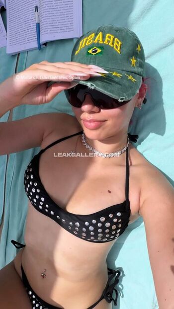 Leaked Badmomzjayyy private photo viral onlyfans