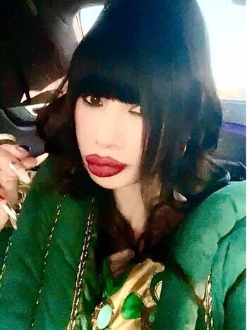 Bai Ling