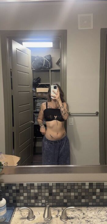 Leaked Baileygoat page private photo viral onlyfans