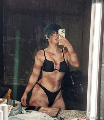 Bakachi_Cos