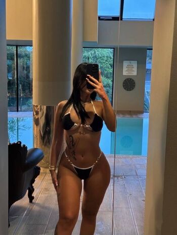 Leaked Bar berlisa page private photo viral onlyfans