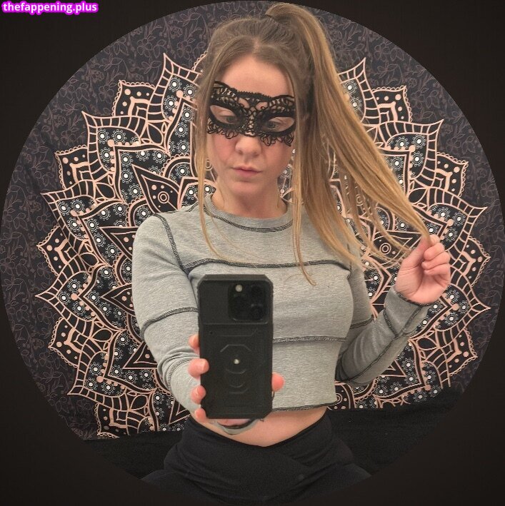 BBC Dildo Solos / Riding / Stroking / Sucking / etc. / https: / lyssaoficiall / talitasilvx Nahá OnlyFans fotografie #347