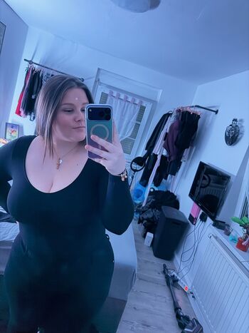 Leaked F r a s i b e l l e/ private photo viral onlyfans