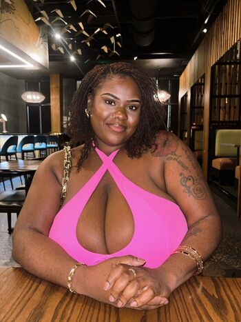 Leaked Nadine klr / private photo viral onlyfans