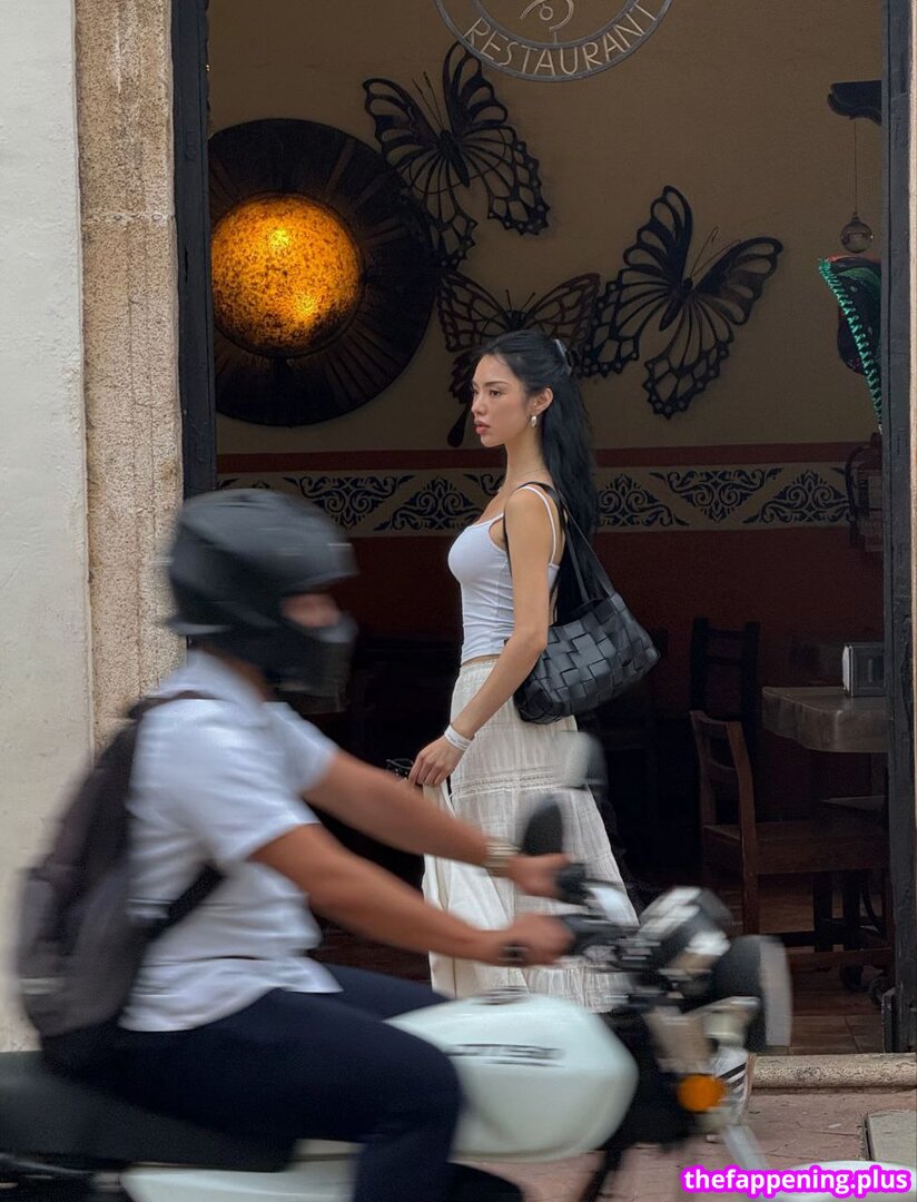 Amberly Yang / ambi_baby / bbyambi 누드 OnlyFans 사진 #10