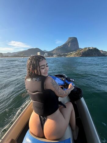 Beca Barreto