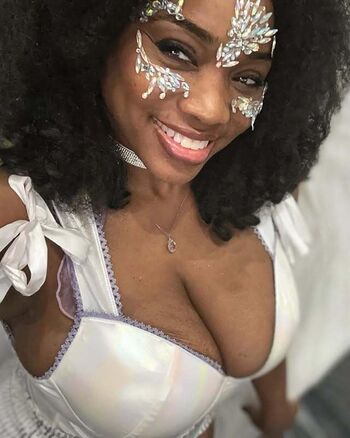 Leaked Beckybrowngurl page private photo viral onlyfans