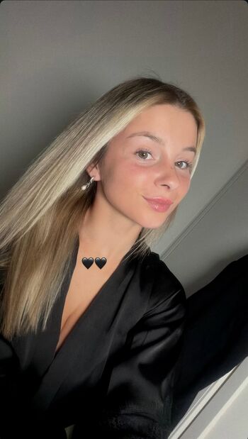 Leaked Beevbabe private photo viral onlyfans