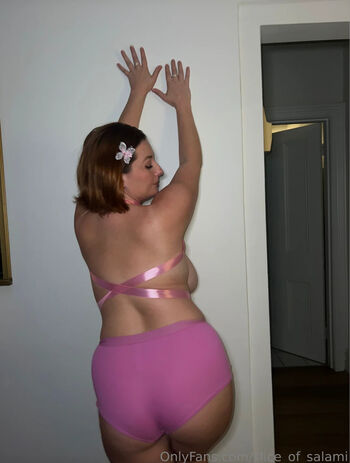 Bel Larcombe / Slice_of_salami_