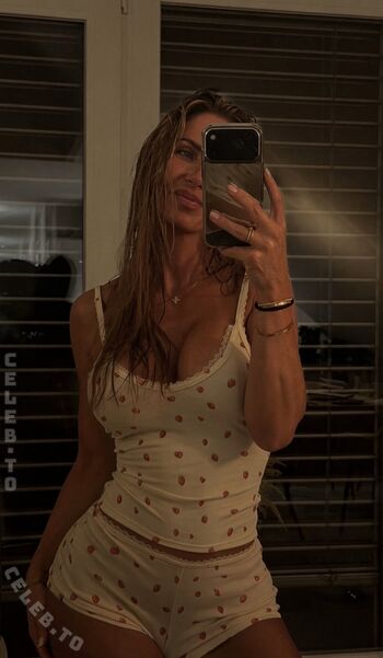 Bella Kraus