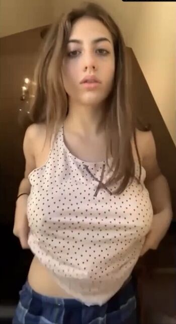 Leaked Bella ossi private photo viral onlyfans