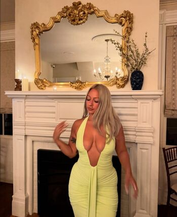 Leaked Bella thiccc private photo viral onlyfans