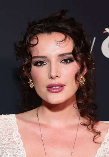 Leaked Bella thorne  page private photo viral onlyfans