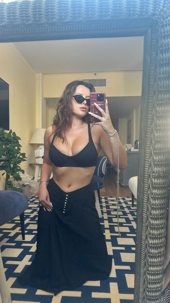Leaked Bella thorne  page private photo viral onlyfans
