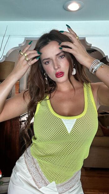 Leaked Bella thorne  page private photo viral onlyfans