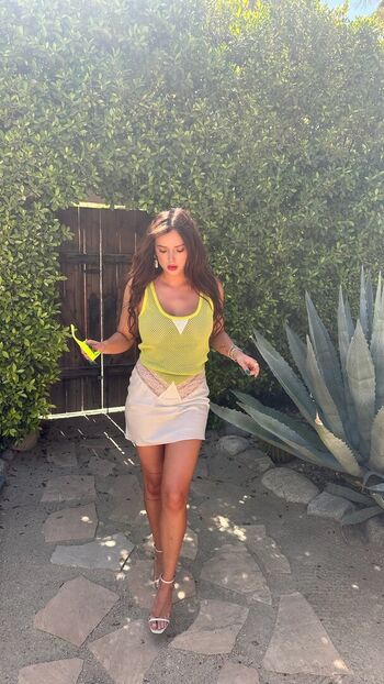 Leaked Bella thorne  page private photo viral onlyfans