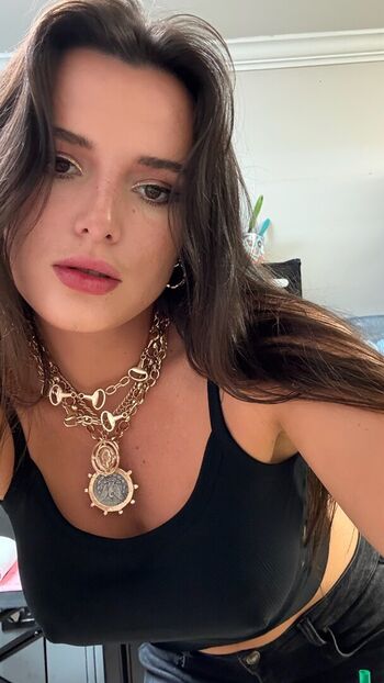 Leaked Bella thorne  page private photo viral onlyfans