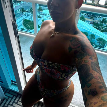 Bellabarbellz