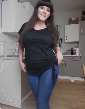 Bellabigboobz