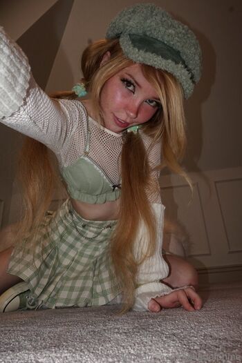 Belle Delphine