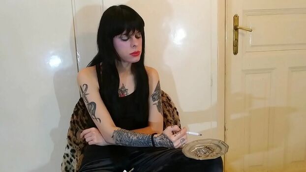 Beth Kinky