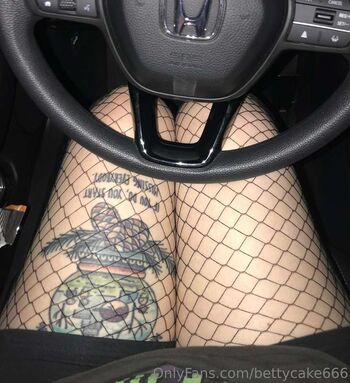Leaked Betty cake page private photo viral onlyfans