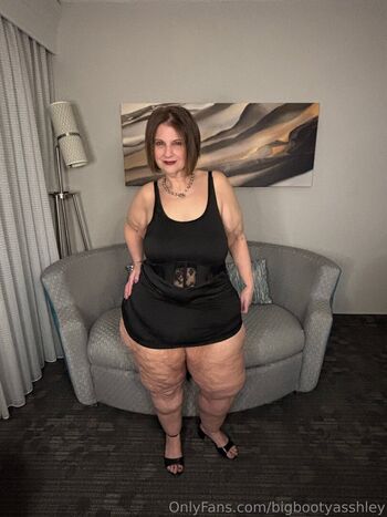 bigbootyasshley