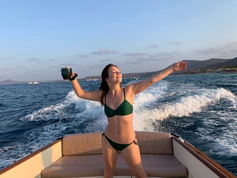 Leaked Billie lourd page private photo viral onlyfans