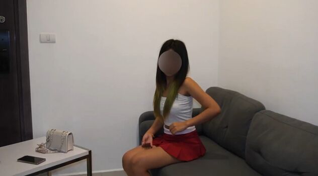 Blond_withAsian