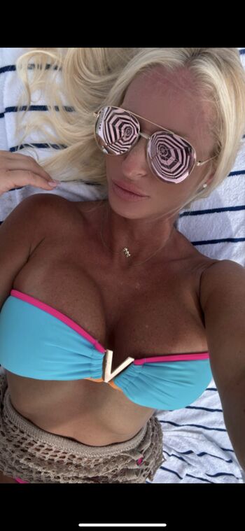 Blondie_mom_bay