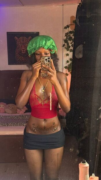 Leaked Bobbie moore page private photo viral onlyfans